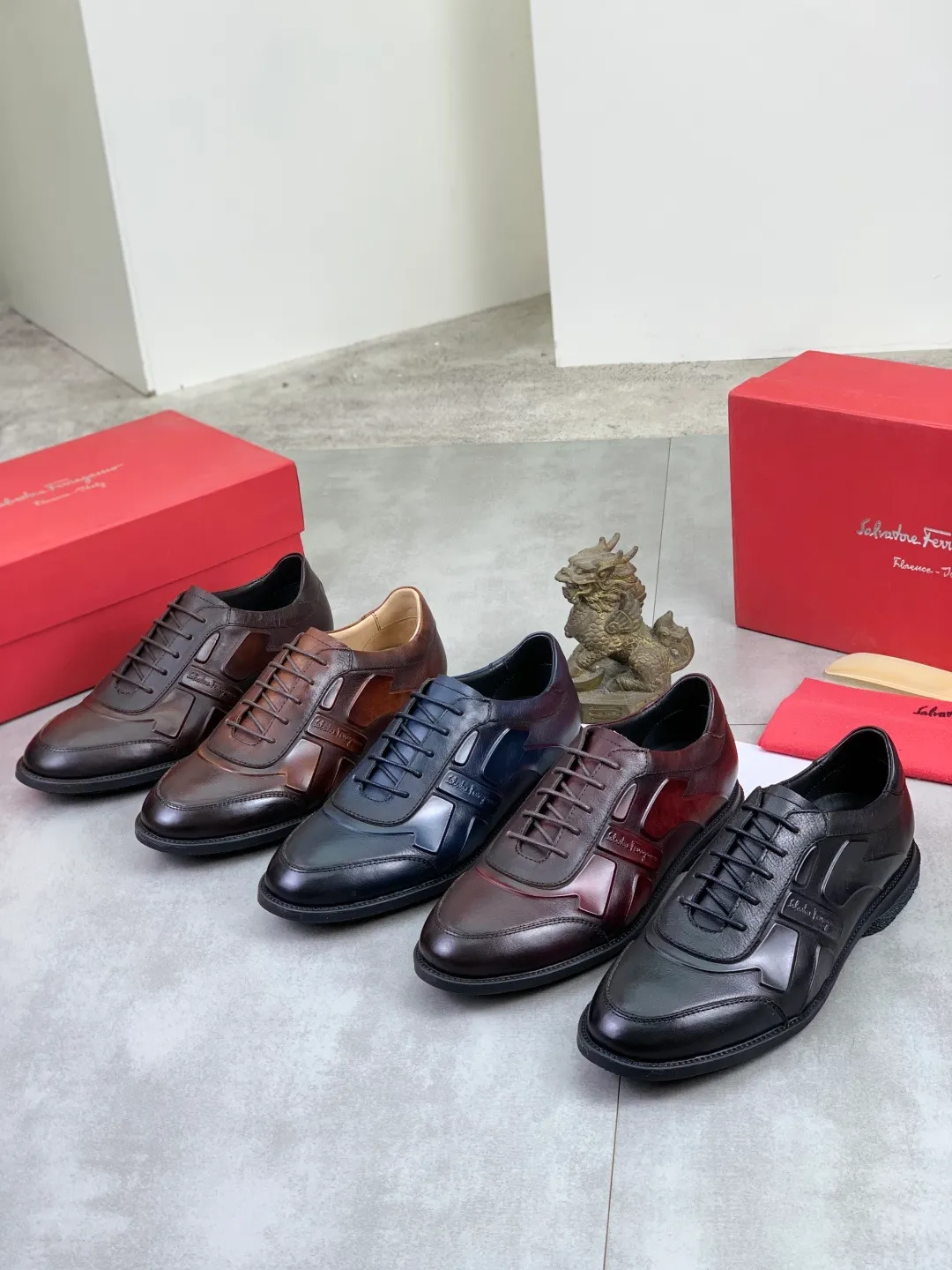 Men's Men's Shoes P560💰[New Style] Water-dyed Niuli 🆘[Salvatore Ferragamo] Ferragamo's latest casual business leather shoes for men! Listed simultaneously! The fabric is made of specially imported original calfskin, the lining is made of imported water-dyed cowhide, and the original combination outsole is absolutely luxurious and leads the fashion trend. Matching code: 39-44 (45 customized) 5️⃣ colors available